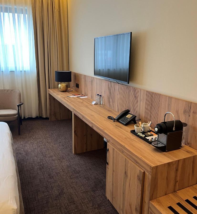 Hotel Le 830 Namur Eksteriør billede
