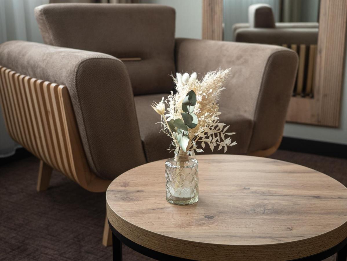 Hotel Le 830 Namur Eksteriør billede