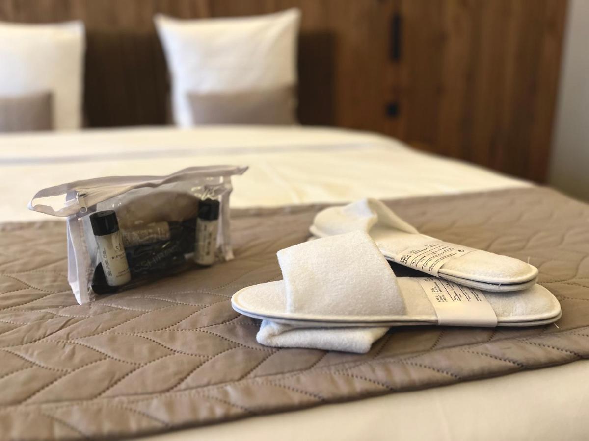 Hotel Le 830 Namur Eksteriør billede