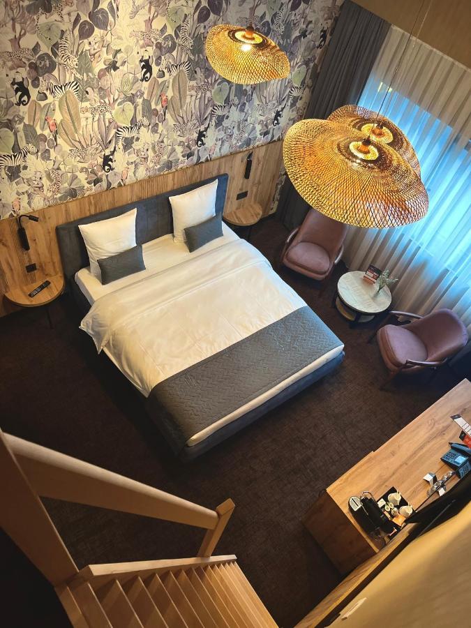 Hotel Le 830 Namur Eksteriør billede