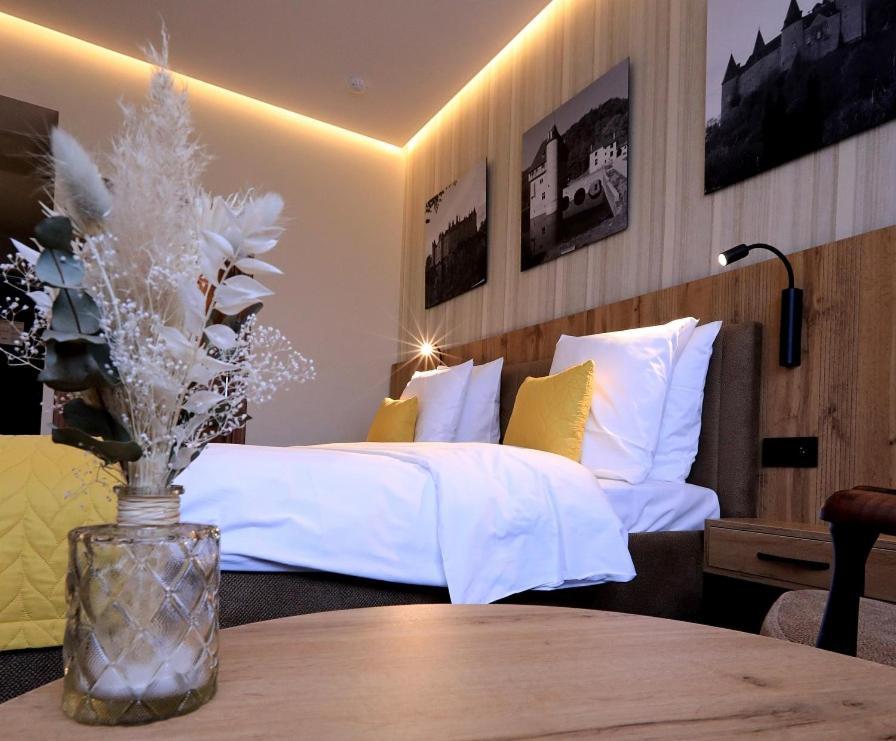 Hotel Le 830 Namur Eksteriør billede