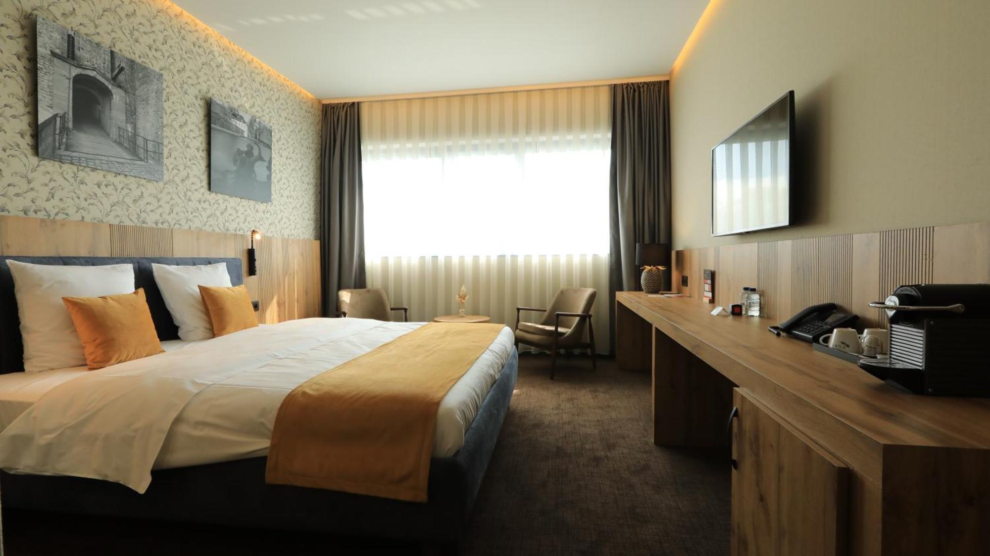 Hotel Le 830 Namur Eksteriør billede